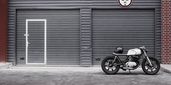 Motorradgarage & Moped Garage